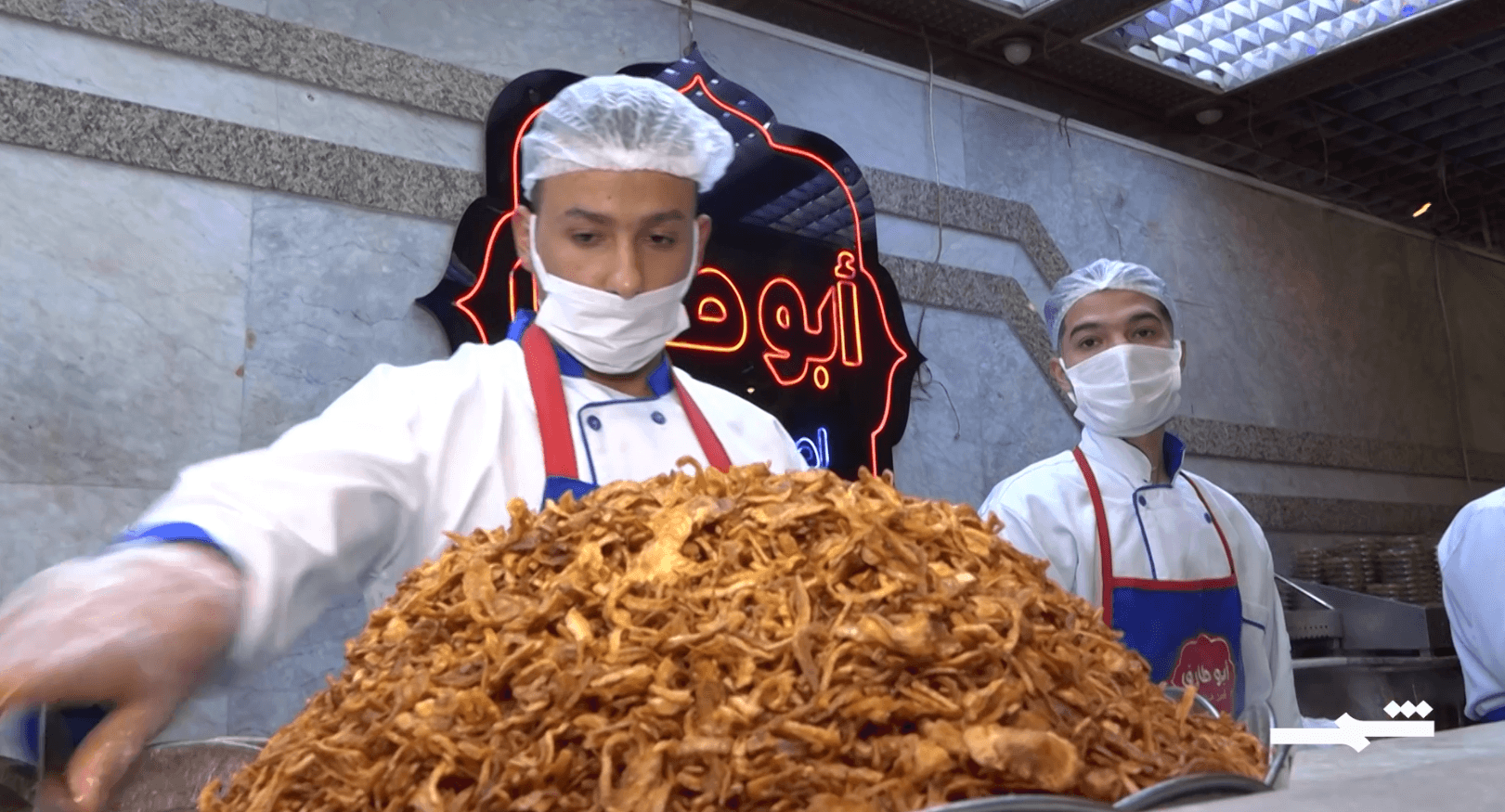 المطبخ المصري يحتفل بإدراج الكشري ضمن "اليونسكو" تراثا إنسانيا عالميا