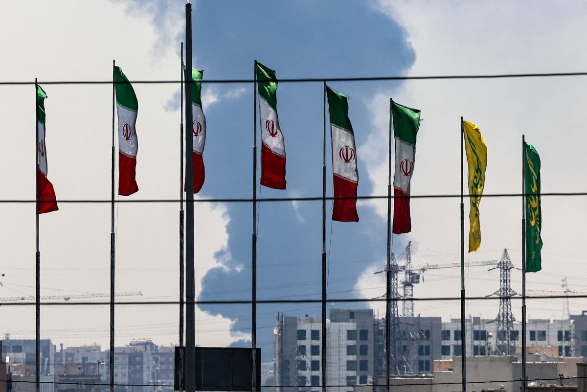 إيران تبلغ قطر وعُمان: "لن نتفاوض في ظل الهجوم"