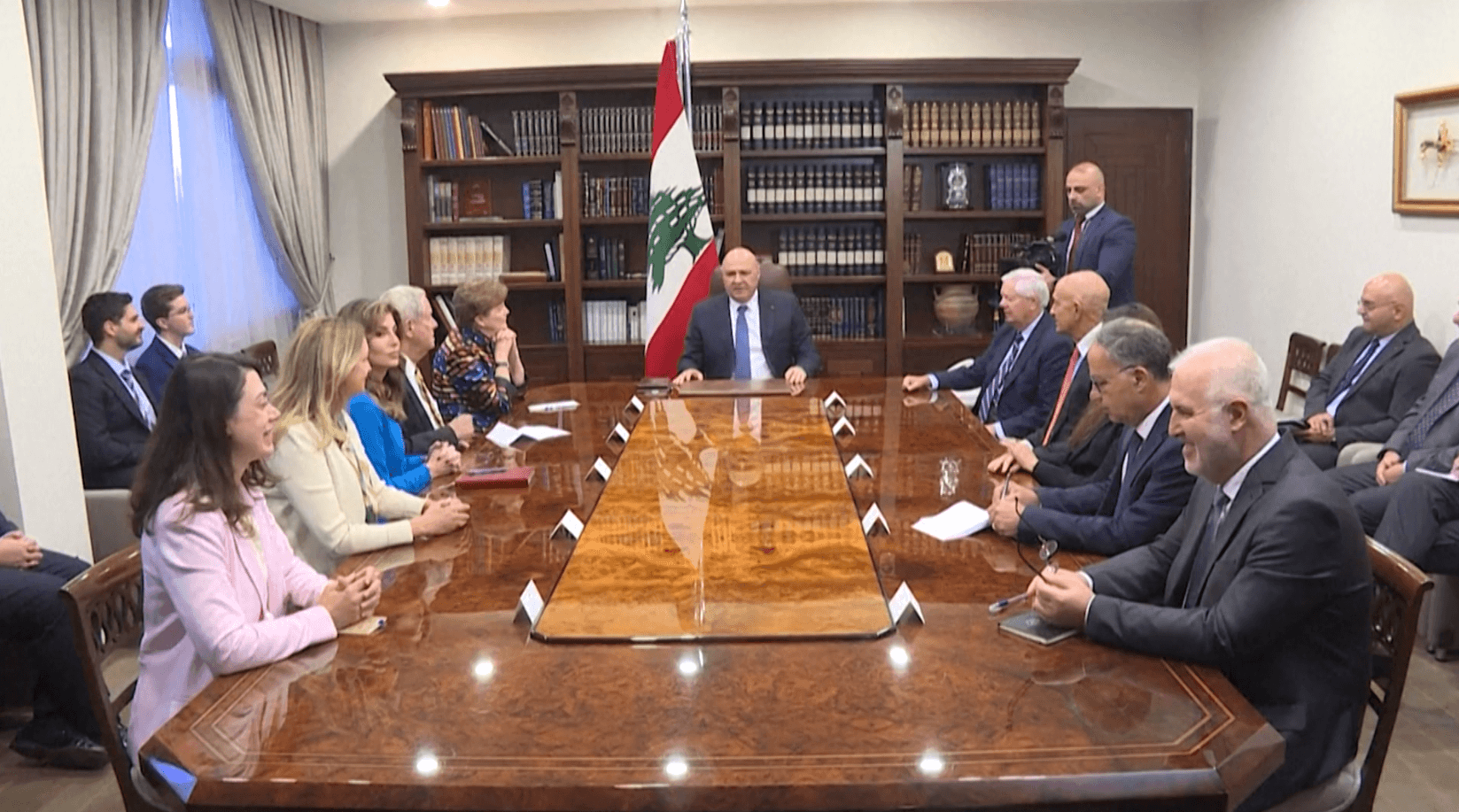 لبنان بين الإحباط السياسي وصراع المصالح الإقليمية