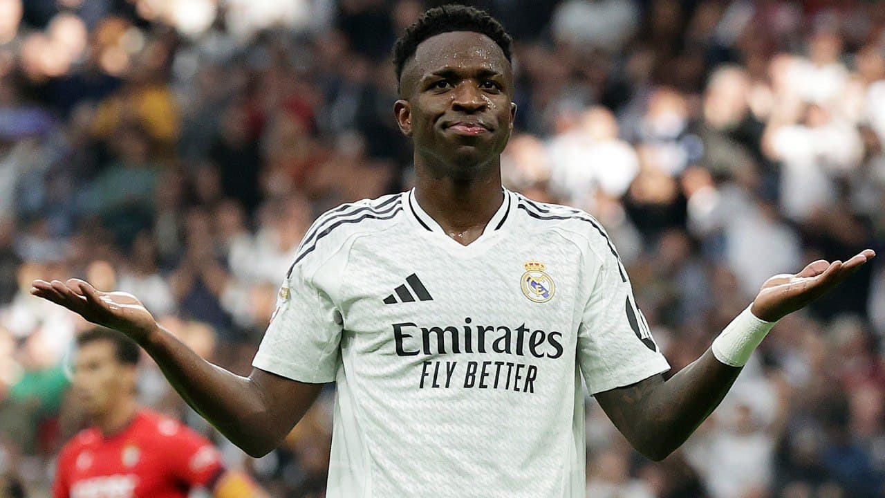 أحكام بحق أربعة مشجعين من ألتراس أتلتيكو مدريد في قضية دمية فينيسيوس