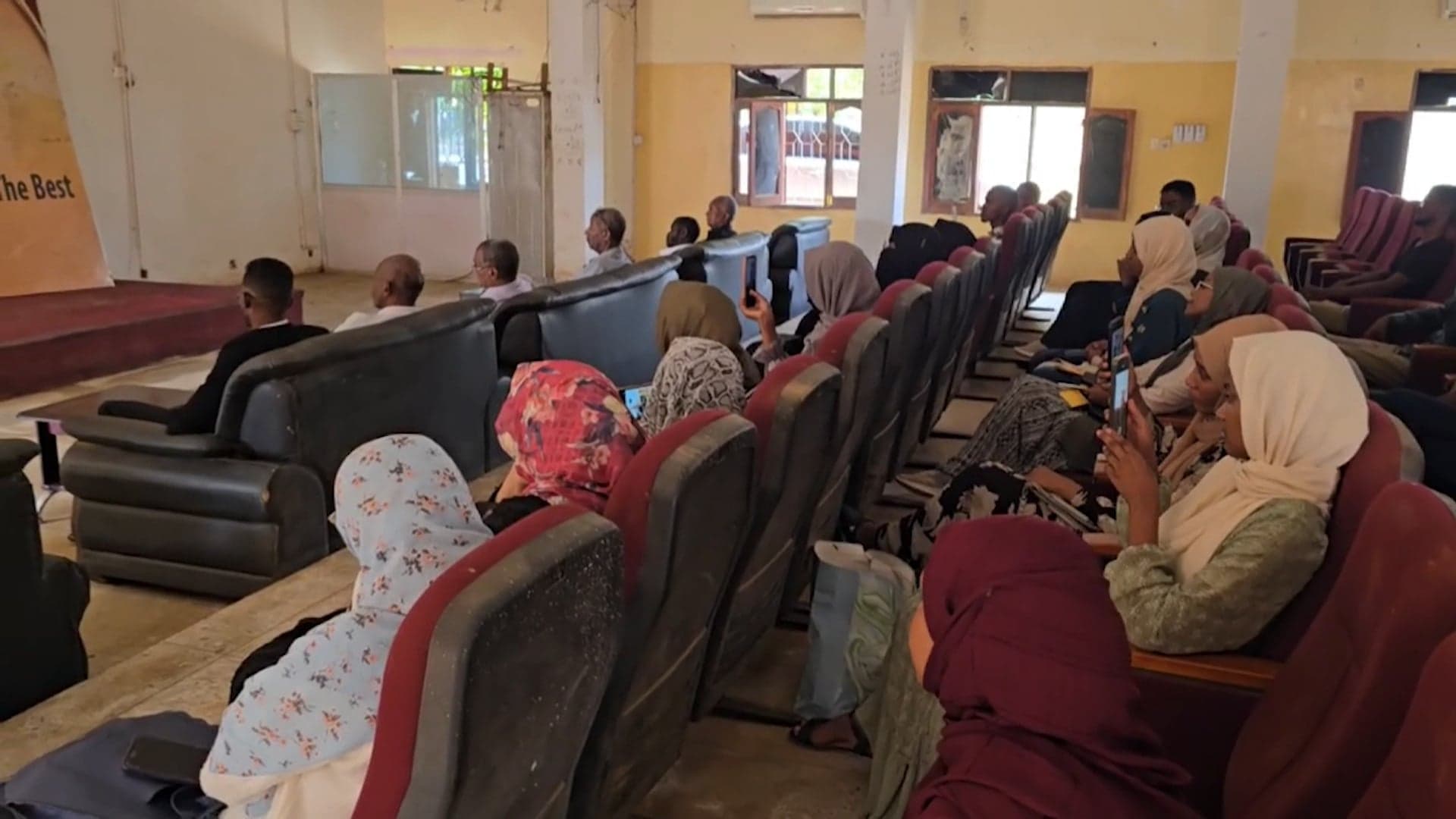 الجامعات السودانية تستأنف الدراسة في ظل تحديات خدمية حادة
