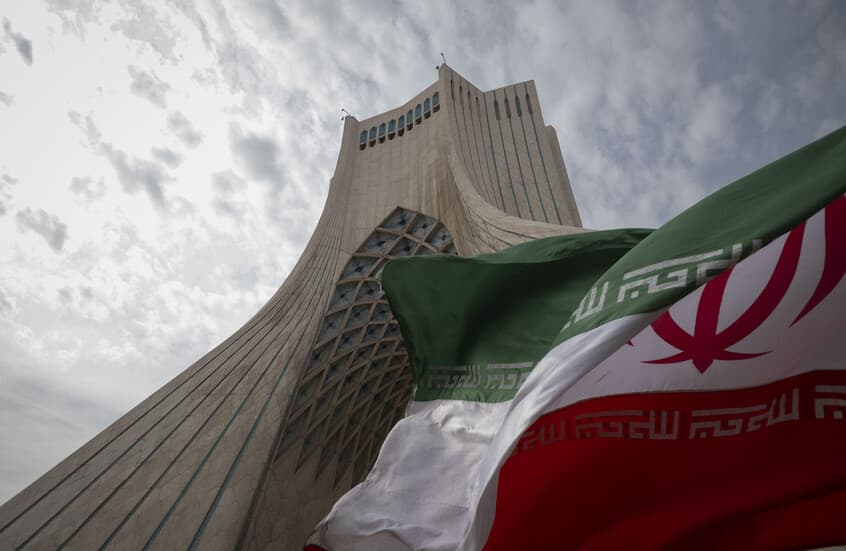 بلومبرغ عن البيت الأبيض: قتلنا المسؤول عن تجارة النفط في الحرس الثوري