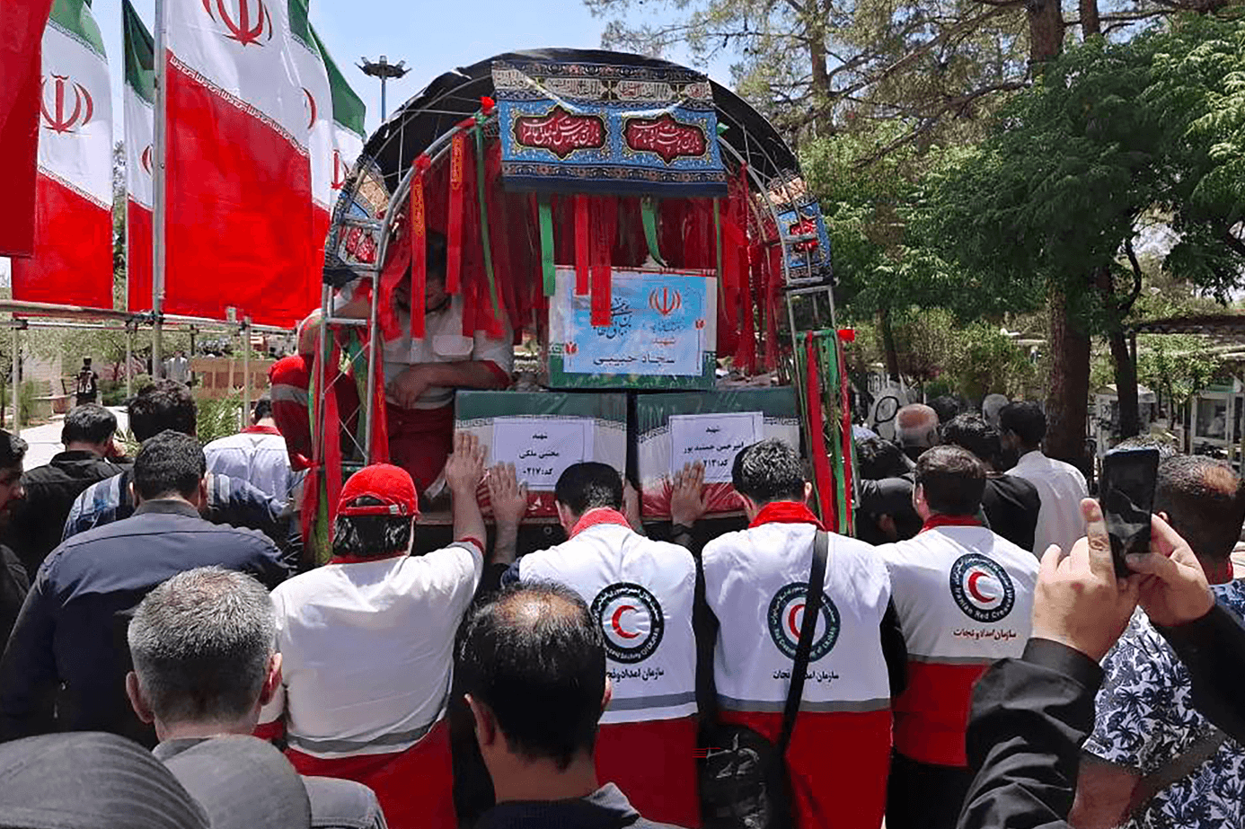 تظاهرات في طهران تنديداً بالهجمات الإسرائيلية