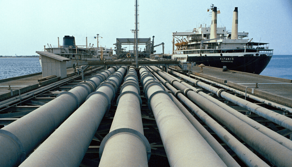 ترامب: بإمكاننا الاستيلاء على جزيرة خارك النفطية "بسهولة كبيرة"