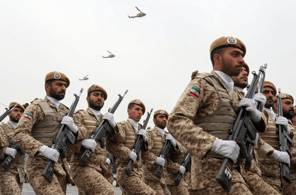 الجيش الإيراني: مستعدون لأي سيناريو بما في ذلك الحرب البرية مع عدونا الذي لا يجرؤ على المواجهة المباشرة