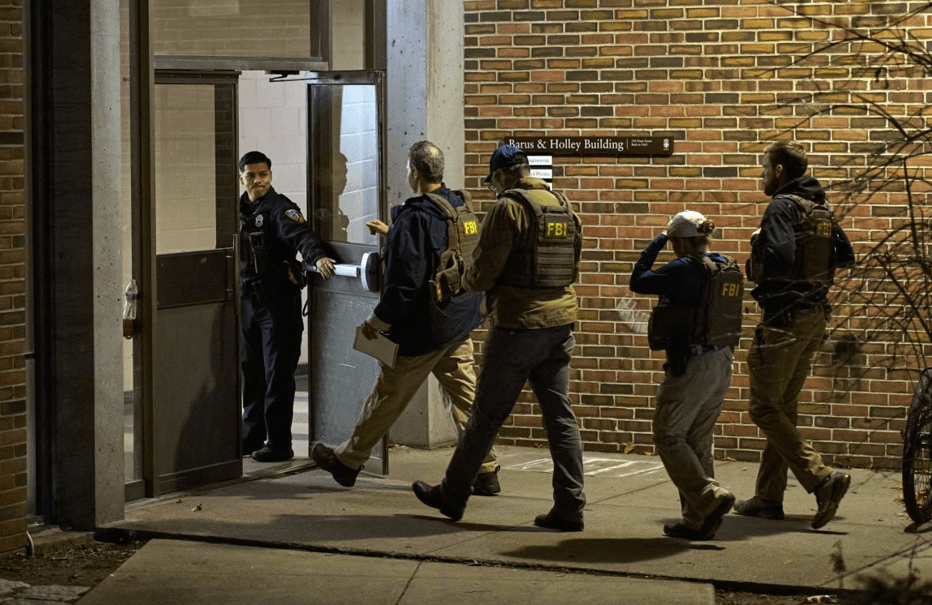 قتلى وجرحى في جامعة براون.. الشرطة الأميركية تلاحق المسلح