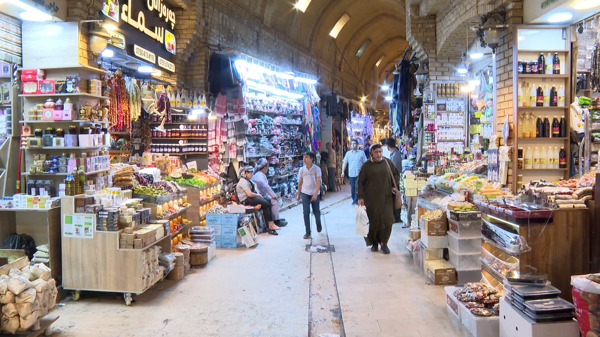 الرواتب المحتجزة في بغداد تشعل غضب مواطني كوردستان