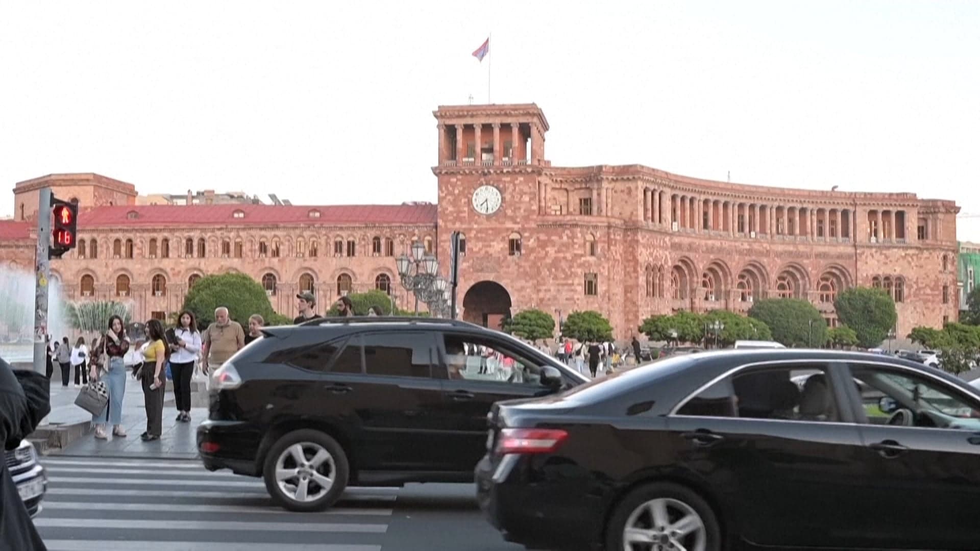 لقاء نادر في باكو.. سوريا وإسرائيل تبحثان اتفاقا أمنيا برعاية دولية