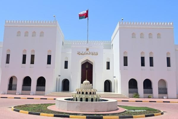 سلطنة عمان: جولة المباحثات النووية بين إيران والولايات المتحدة لن تعقد الأحد