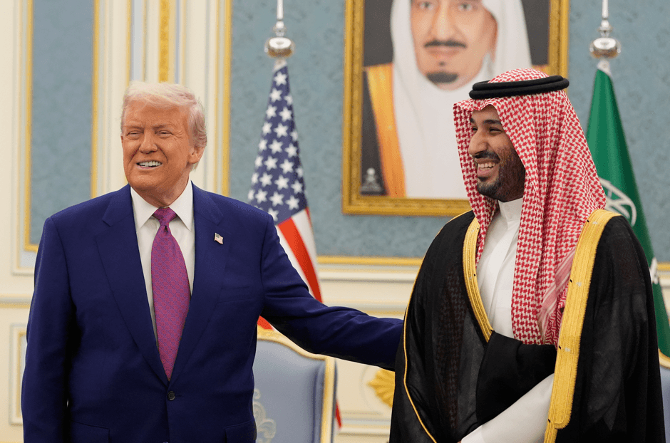 "فايننشال تايمز": اتفاق دفاعي محتمل بين الرياض وواشنطن يشبه اتفاق قطر
