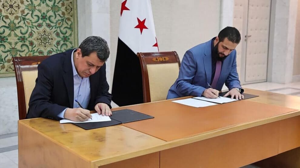 بحضور المبعوث الأميركي.. اجتماع بين أحمد الشرع ومظلوم عبدي في دمشق