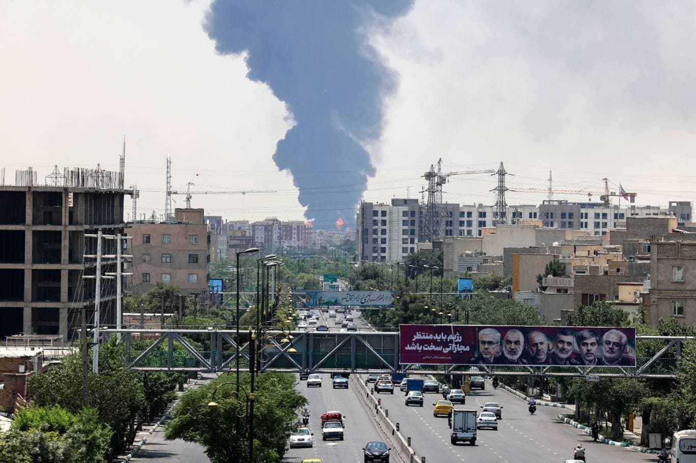 إسرائيل تستهدف طائرة تزويد بالوقود في مطار بالشرق الإيراني