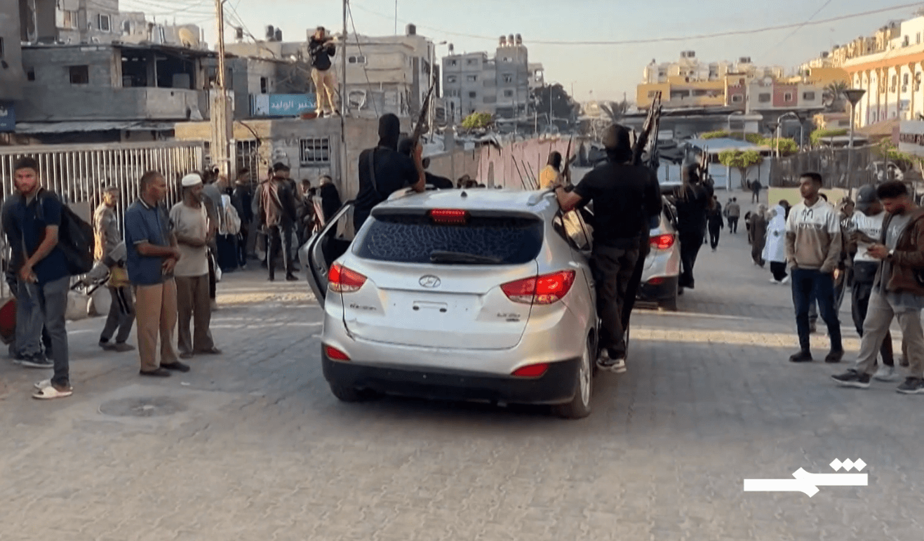 جماعات عشائرية مسلحة تنشط في غزة بدعم إسرائيلي محدود