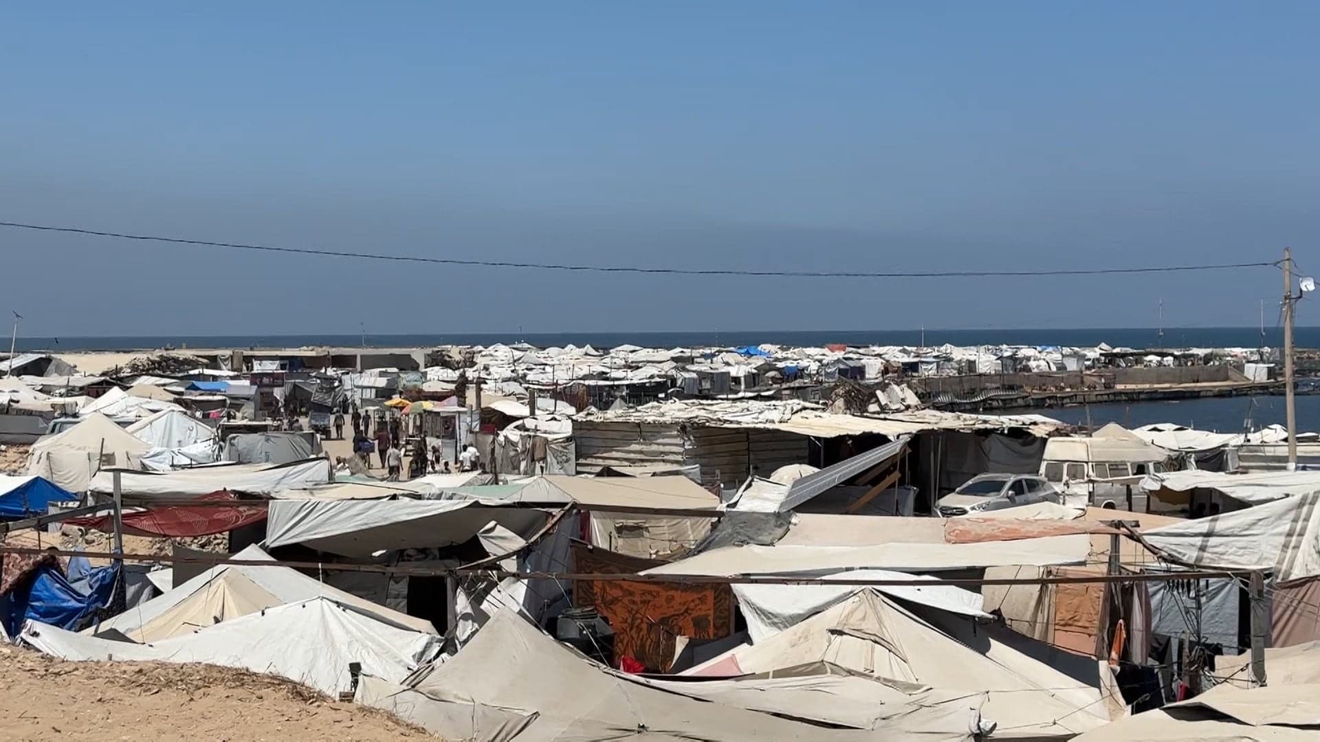 انتشار واسع للأمراض الجلدية بين أطفال مخيمات النزوح شمال غزة