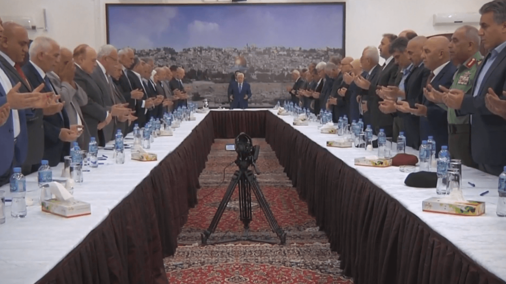 فصائل فلسطينية تعارض دعوة عباس لانتخابات المجلس الوطني قبل نهاية العام