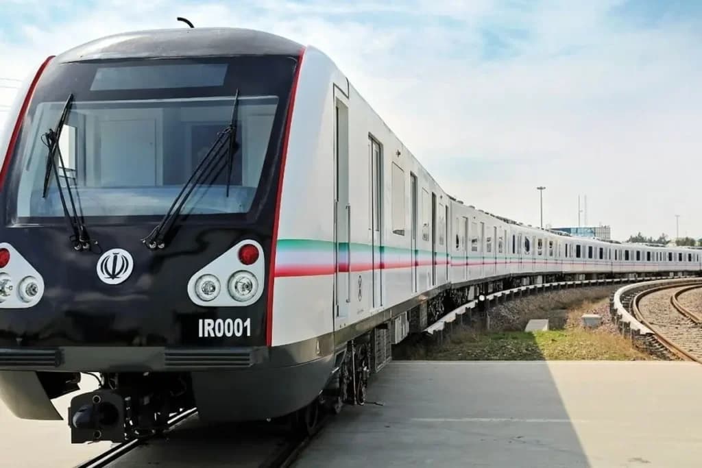 الجيش الإسرائيلي يحذر الإيرانيين من استخدام القطارات 