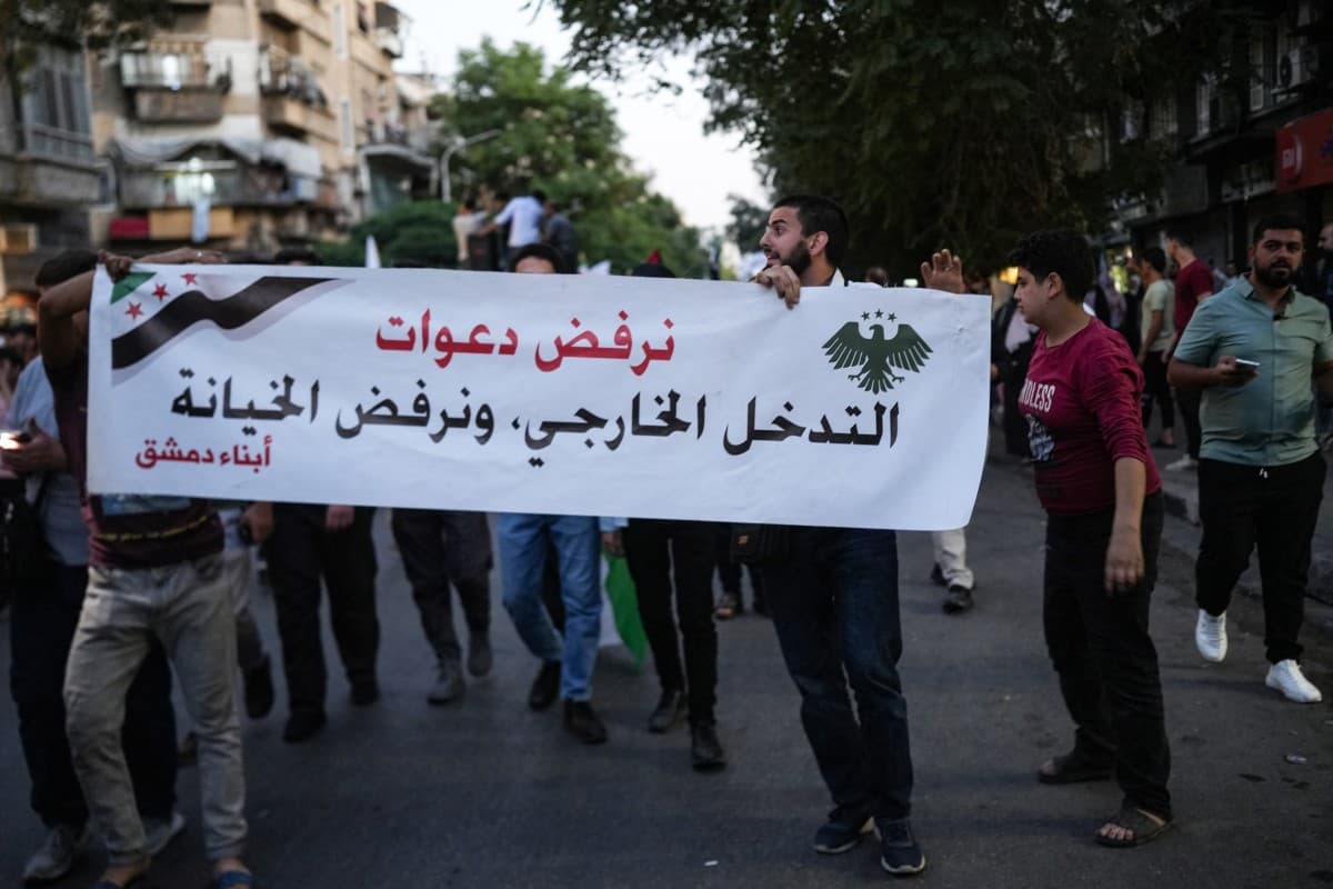 وزراء خارجية عرب وتركيا يؤكدون رفض التدخلات الخارجية في سوريا