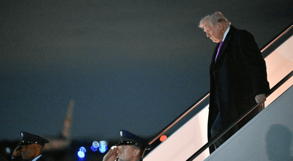 ترامب: الحرب حققت تغييرا في النظام الإيراني وسأبرم "اتفاقا"