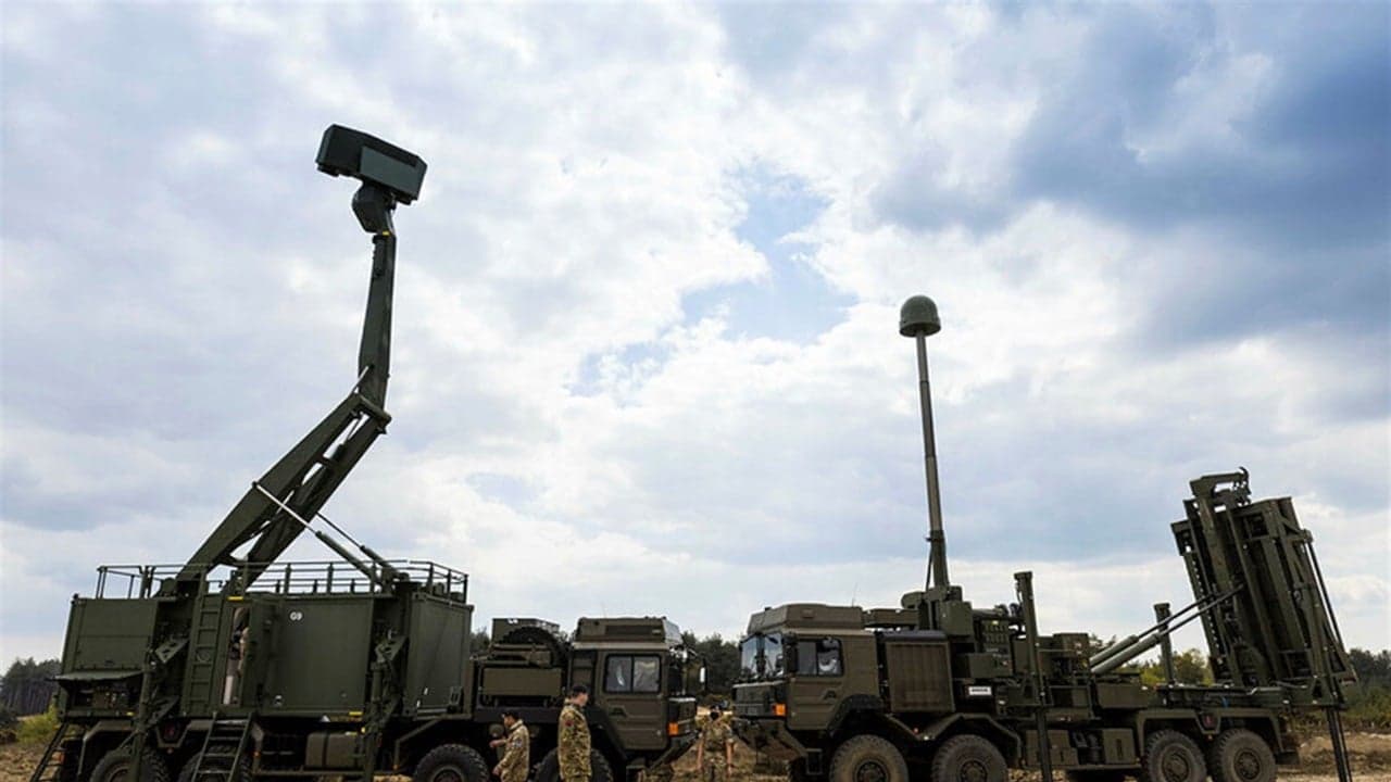 بريطانيا: ستارمر ناقش مع ولي عهد الكويت نشر منظومات دفاع جوية بريطانية