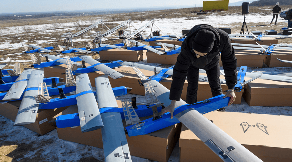 قطر وأوكرانيا تبرمان اتفاقية دفاعية لتبادل خبرات مواجهة الصواريخ والمسيرات