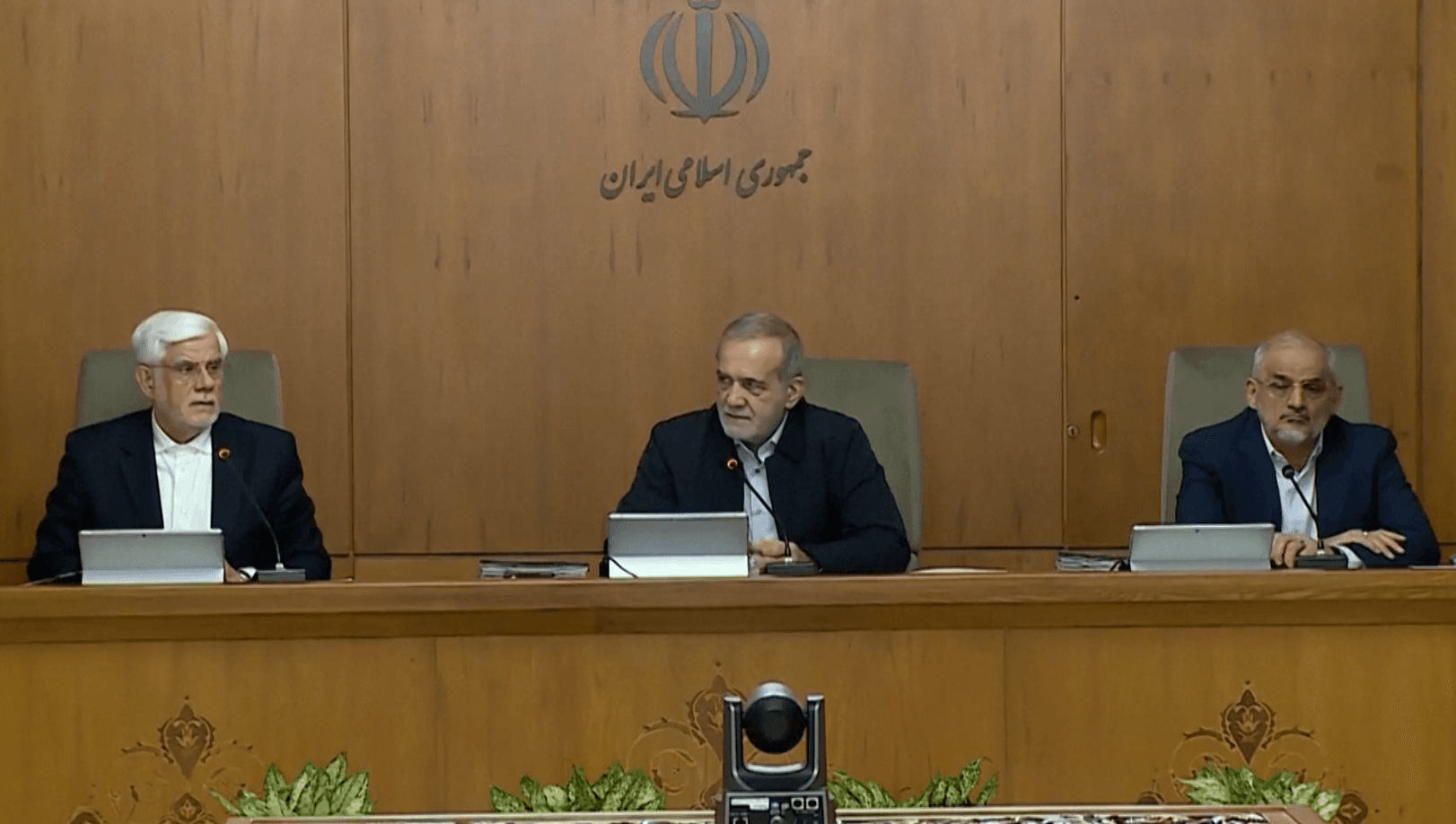 الرئيس الإيراني يوافق على قانون تعليق التعاون مع الوكالة الدولية للطاقة الذرية 