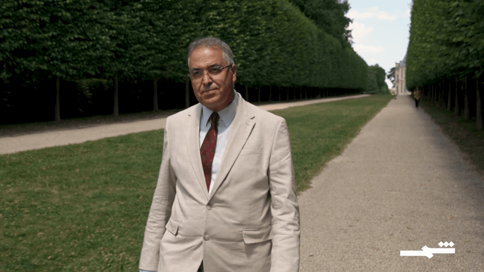 غربة | من السويداء إلى السوربون.. خلدون النبواني يحول الأسئلة الفلسفية إلى مسيرة فكرية مؤثرة في باريس