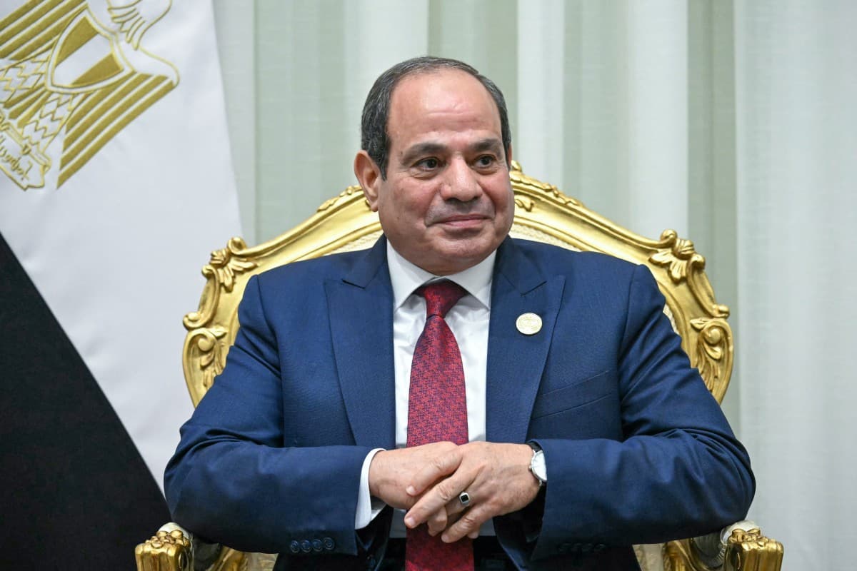 السيسي يعلن استضافة مصر مؤتمرا لإعمار غزة