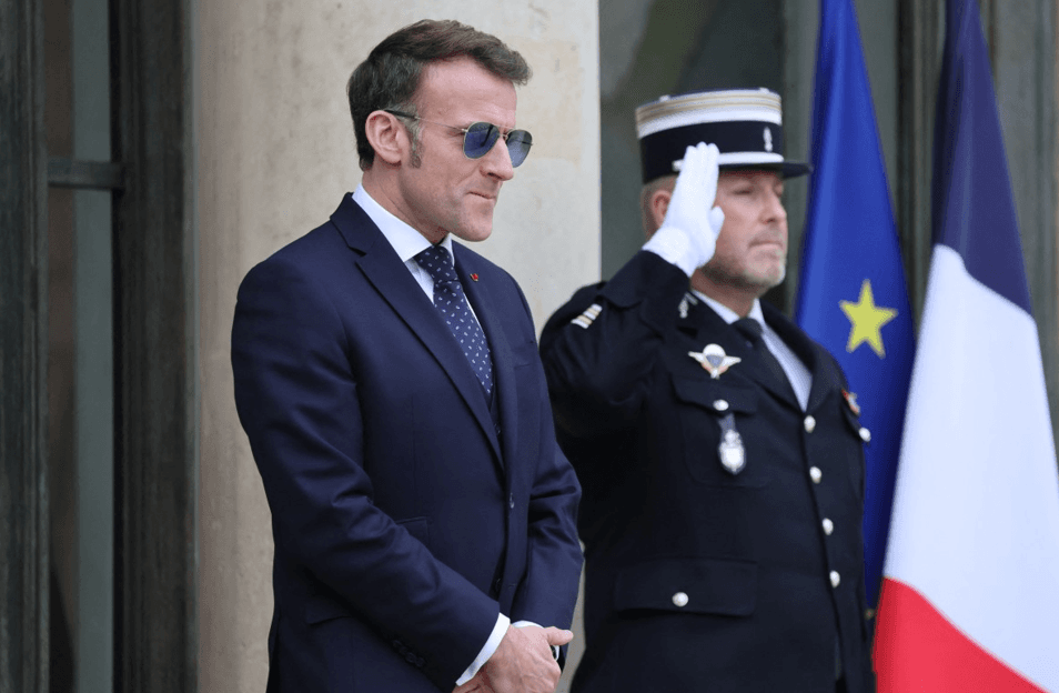 فرنسا تسّهل إعادة قطع فنية وتراثية تعود للحقبة الاستعمارية إلى بلدانها