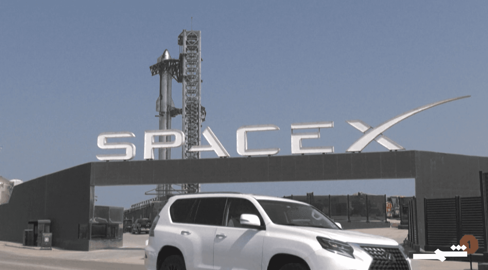 إيلون ماسك يخطط لاكتتاب عام لشركة سبايس إكس