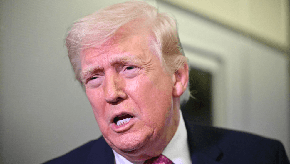 ترامب: "واشنطن لن تساعد الدول المعتمدة على هرمز.. وعليكم الشراء منا"