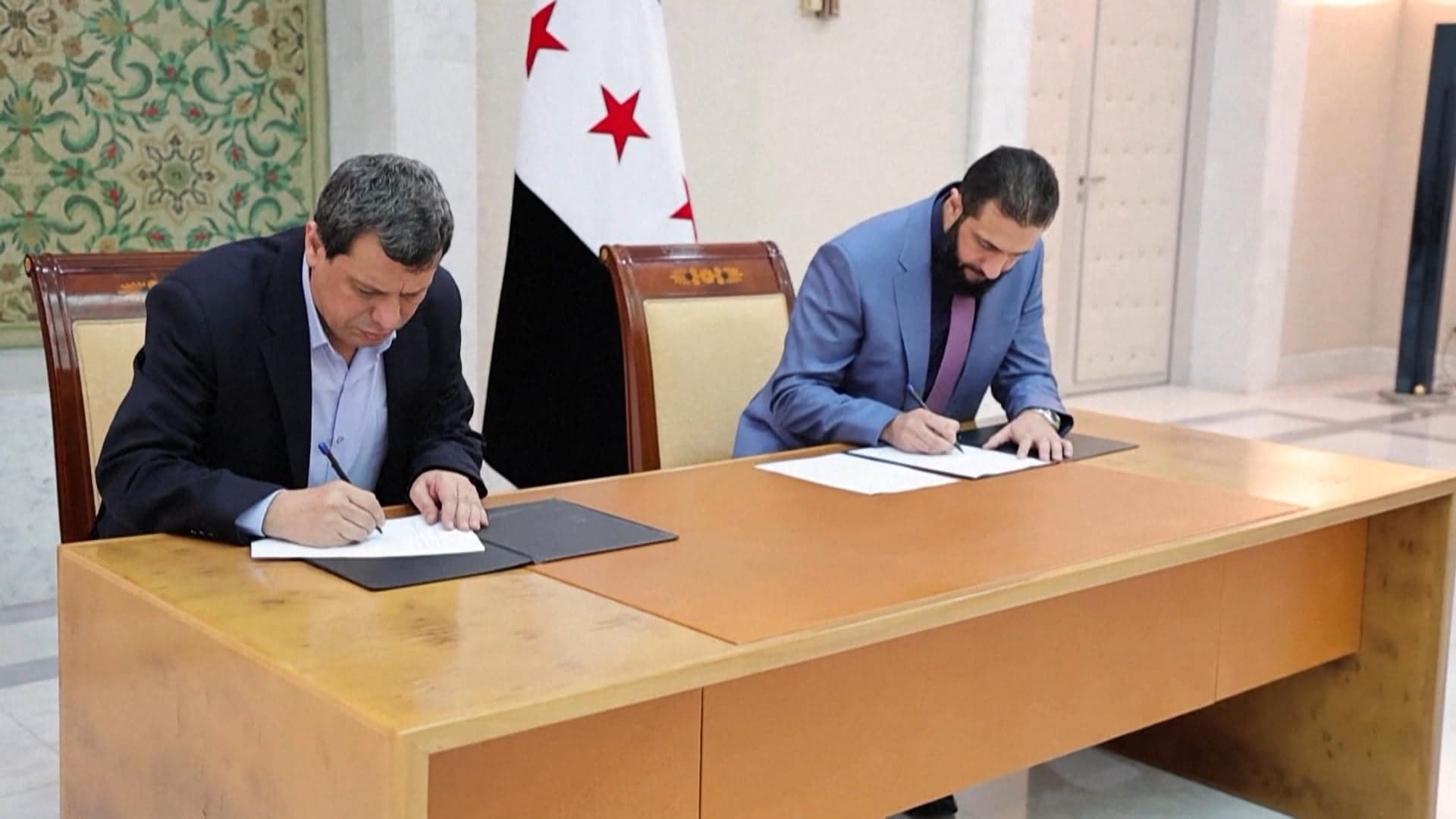 تخوف من عودة المفاوضات بين الحكومة السورية وقسد إلى المربع الأول
