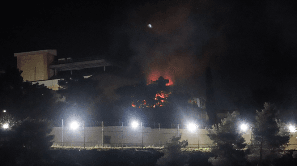 العراق.. واشنطن تدعو رعاياها للمغادرة وانقطاع كامل للكهرباء في البلاد