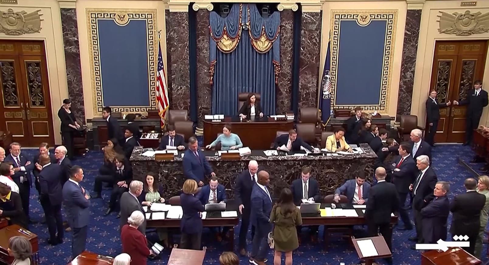 رفع عقوبات قيصر.. الخارجية الأميركية تدعم والكونغرس منقسم