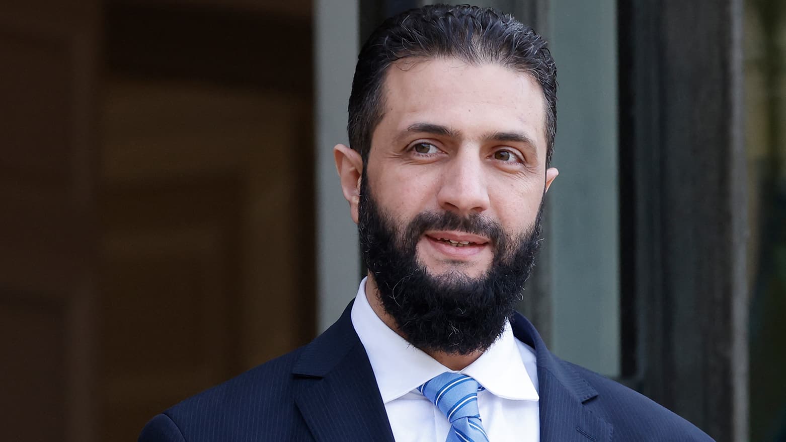 مجلس الأمن الدولي يرفع العقوبات عن الرئيس السوري أحمد الشرع