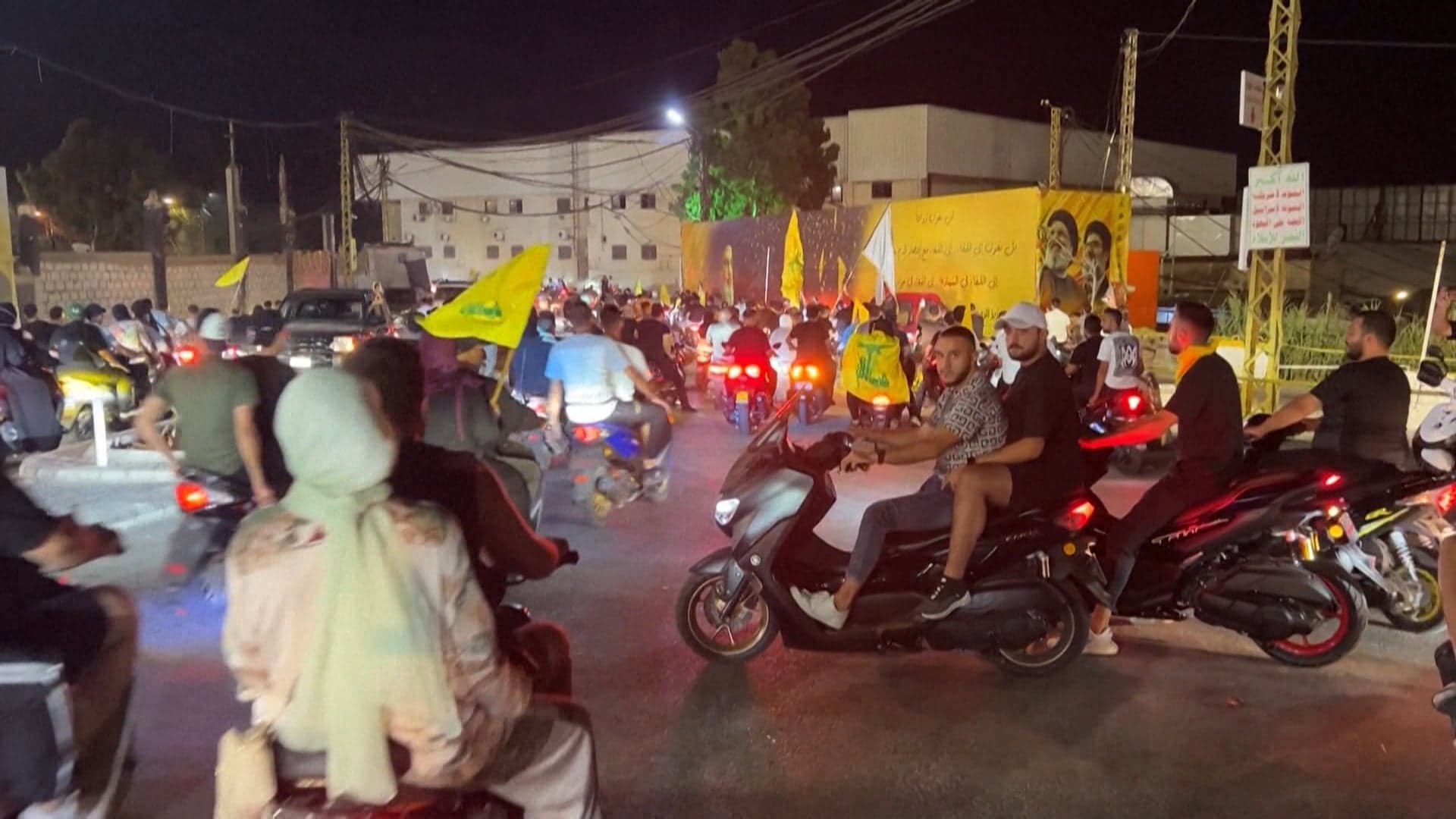 تصعيد وتظاهرات في لبنان بعد قرار حصر السلاح بيد الدولة