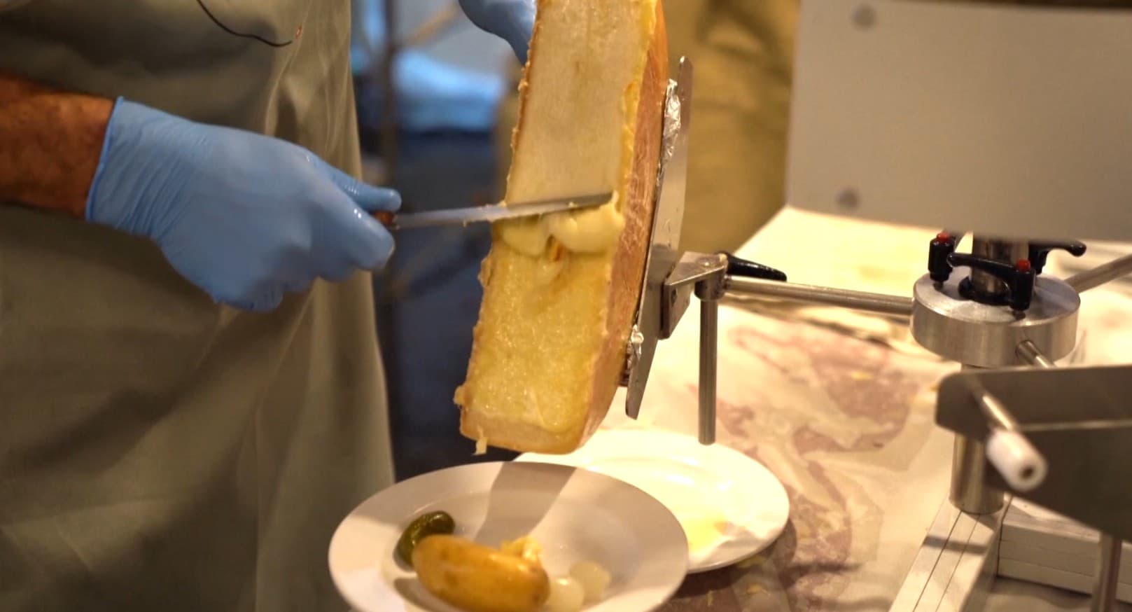 رائحة الجبن تملأ مورجين السويسرية.. والمنافسة تشتعل 