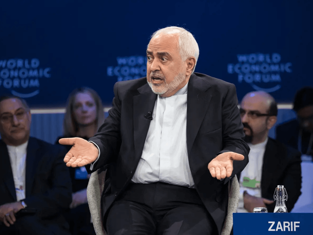 توبيخ رسمي لوزير الخارجية الايراني الأسبق محمد جواد ظريف بسبب مقال