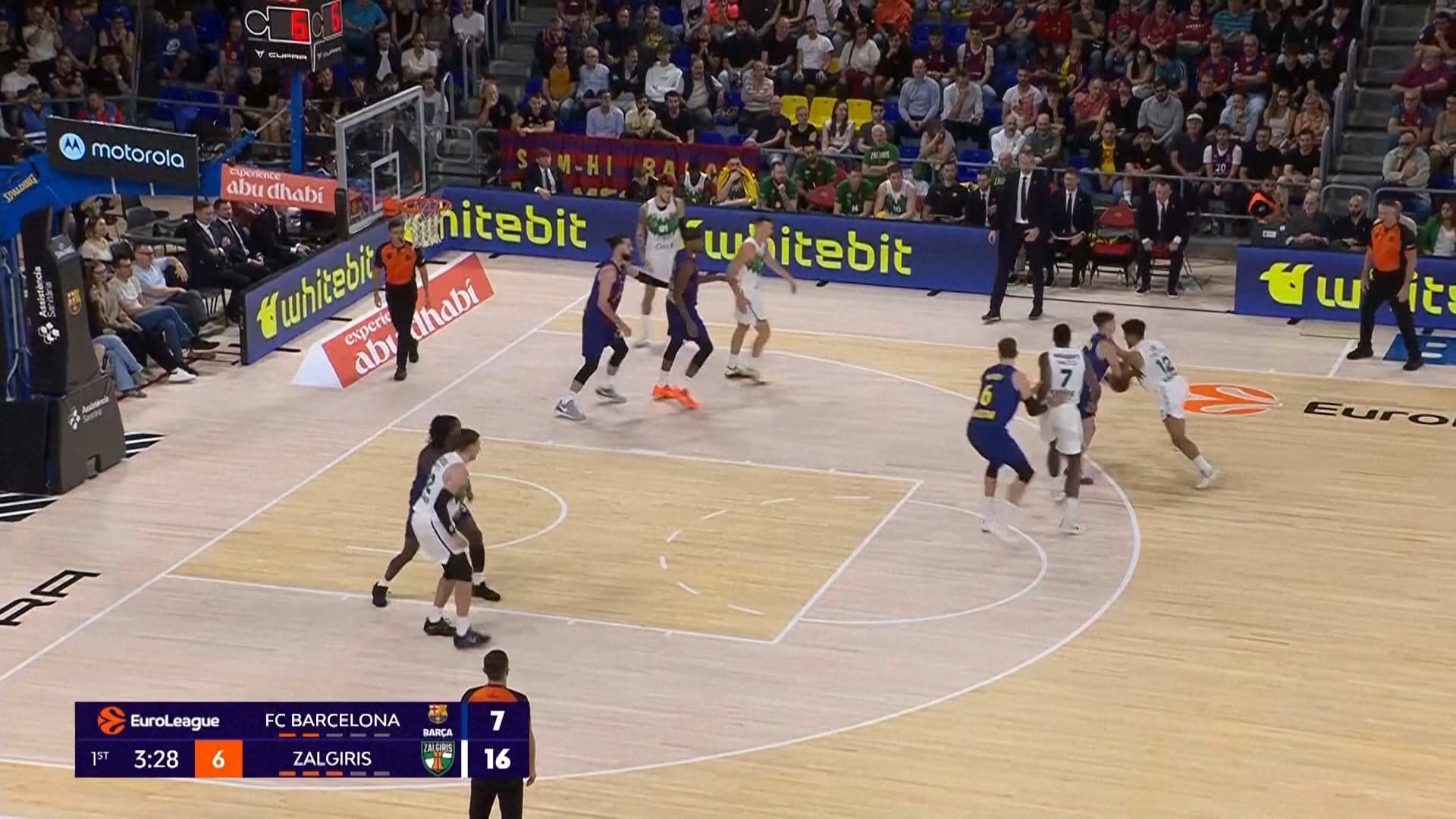 زالغيريس الليتواني يسقط برشلونة في ملعبه بثلاثيات حاسمة