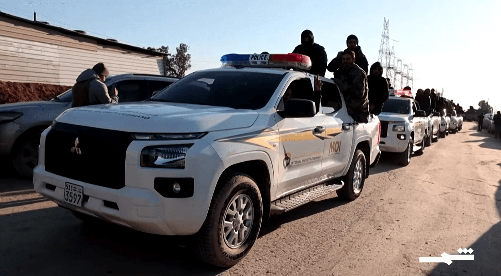 العراق يرفع درجة االاستنفار بعد فرار سجناء داعش من الشدادي