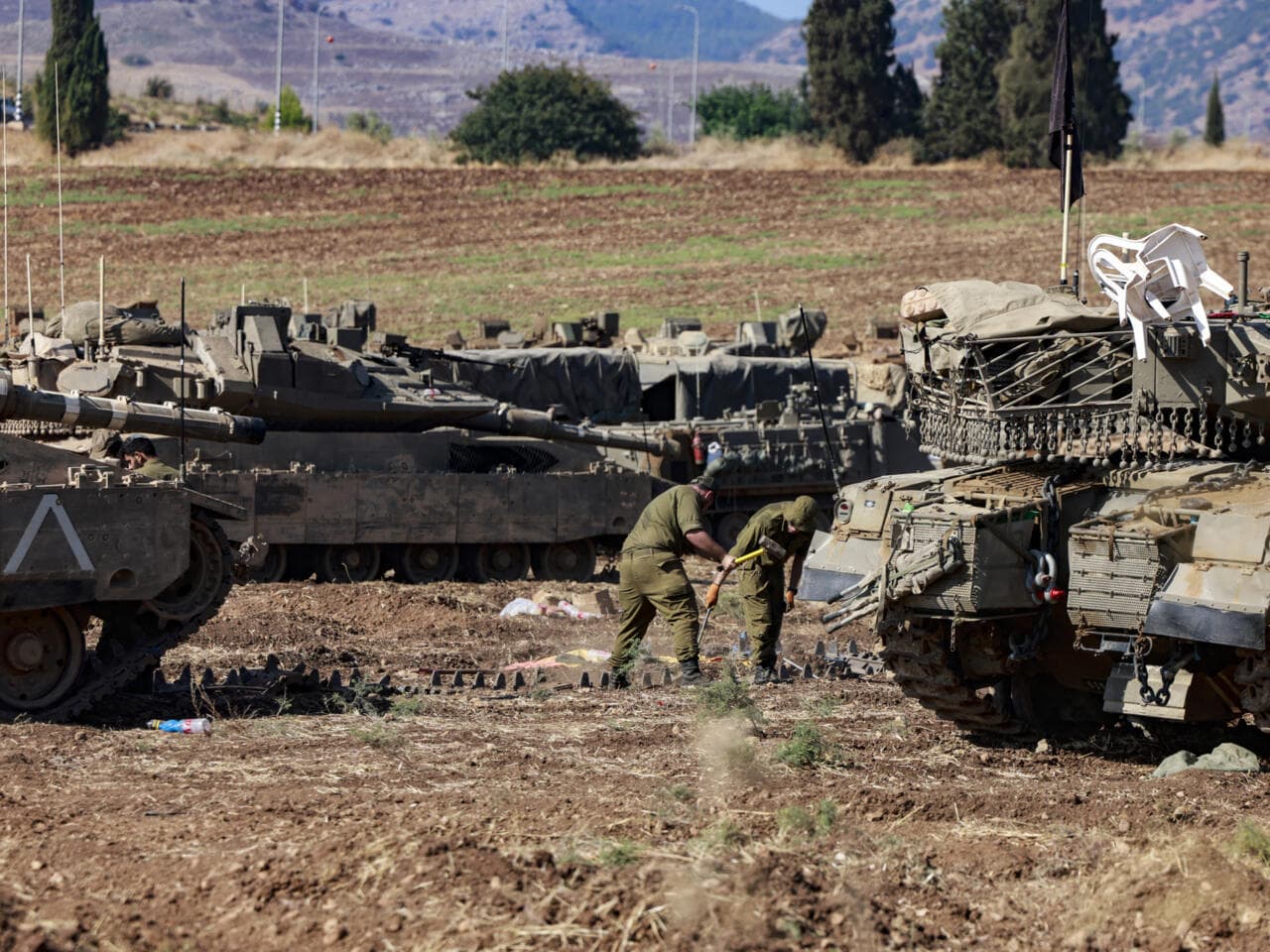 الجيش الإسرائيلي يوجه إنذاراً عاجلاً لسكان جنوب لبنان