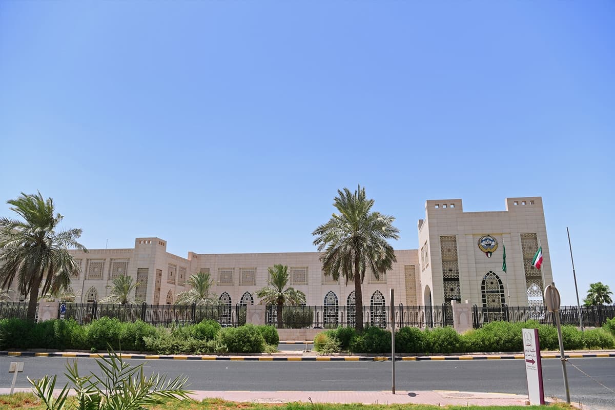 الكويت تدين استهداف منزل نيجيرفان بارزاني في دهوك