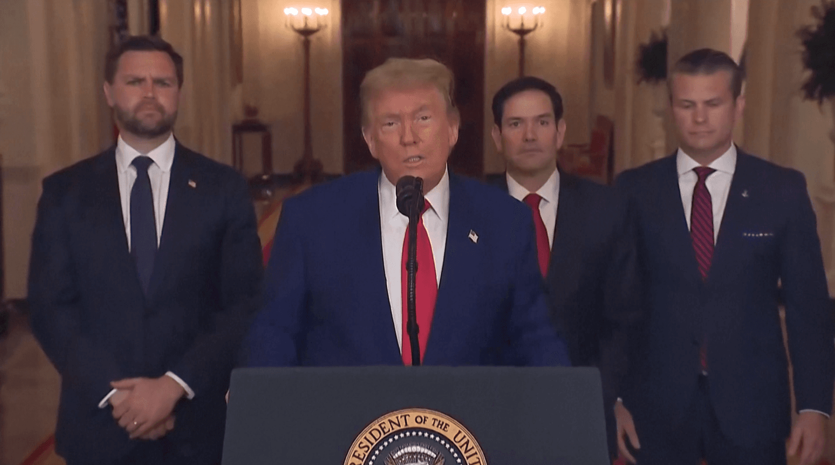 ترامب يهاجم خامنئي علنا وإيران ترفض أي مفاوضات في العلن أو السر