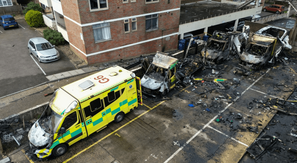 شرطة لندن توقف متهما رابعا بإحراق سيارات إسعاف تابعة لمنظمة يهودية