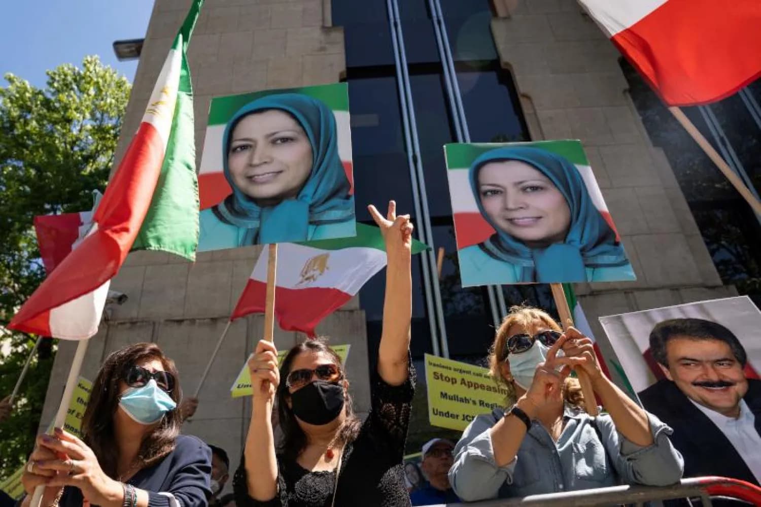 السلطة القضائية الإيرانية: تنفيذ حكم الإعدام بحق عنصرين من منظمة مجاهدي خلق بعد تورطهما في عمليات إرهابية