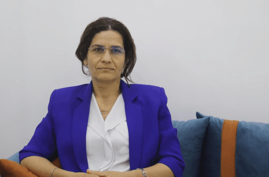 إلهام أحمد تشيد بجهود الوساطة الدولية في الاتفاق بين قوات سوريا الديمقراطية والحكومة السورية 