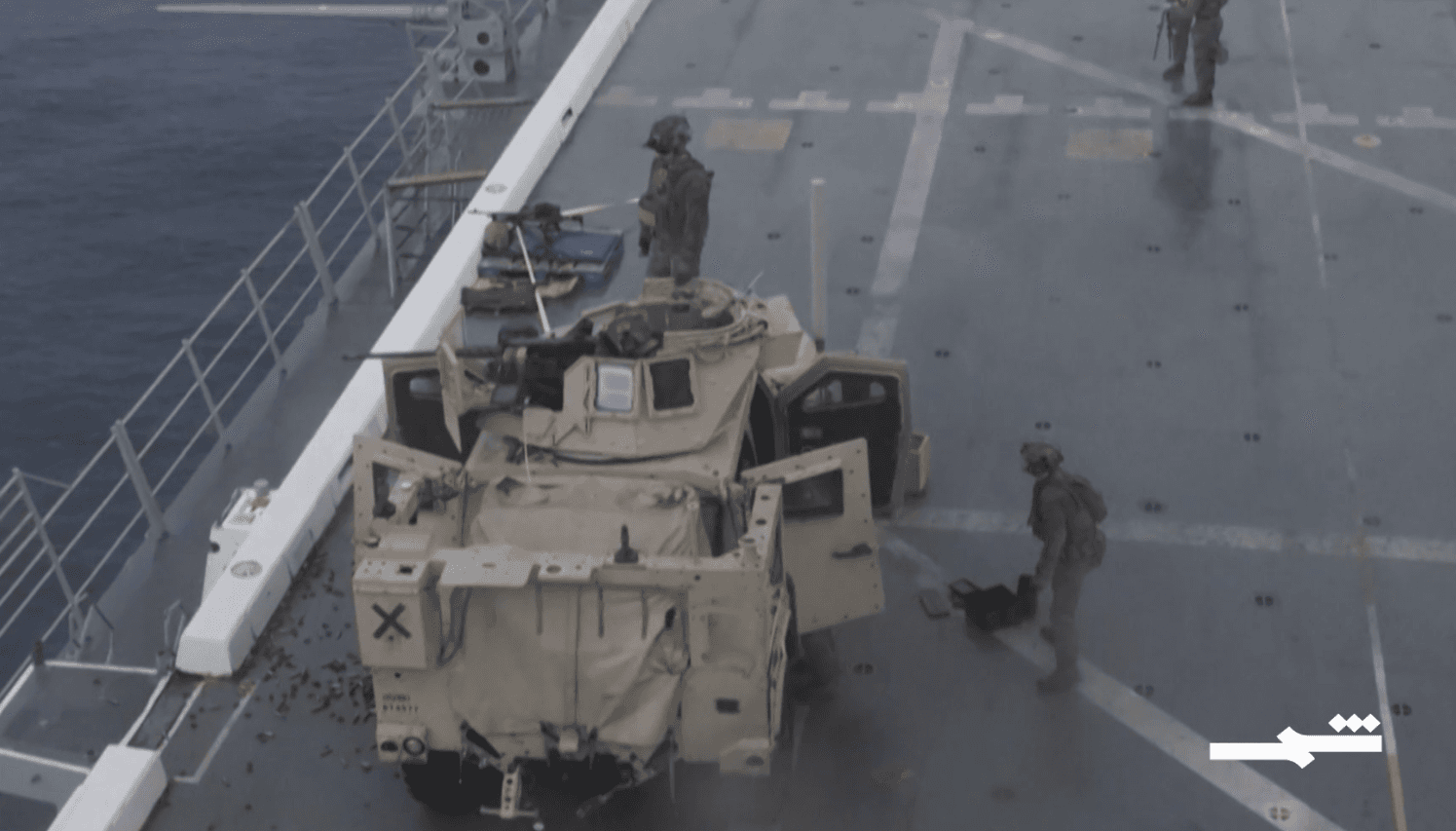 البحرية الأميركية تعترض سفينة صينية متجهة إلى إيران