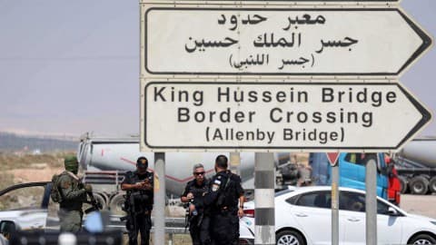 هيئة المعابر الفلسطينية: إسرائيل قررت إغلاق معبر الكرامة حتى إشعار آخر