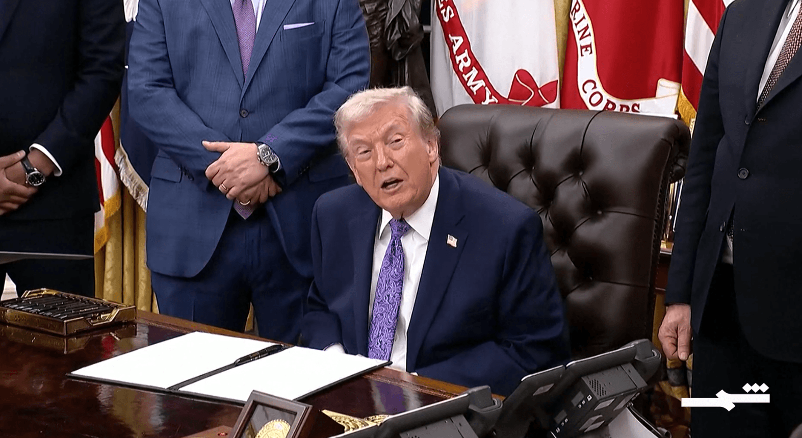 ترمب يهدد بالتصعيد البري  في فنزويلا