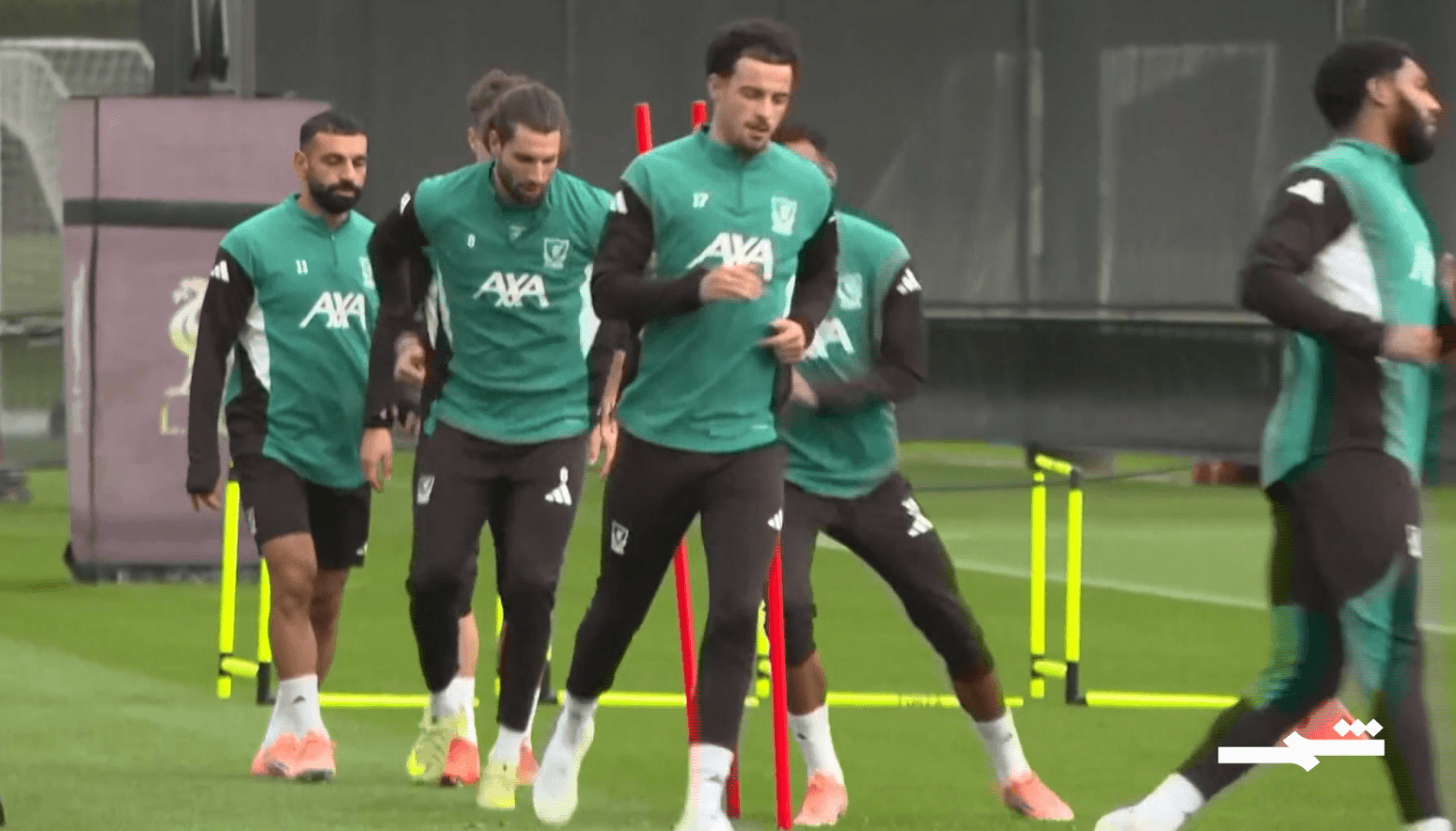 ليفربول يواجه ريال مدريد بثقة عالية.. قمة أوروبية بين عمالقة القارة 