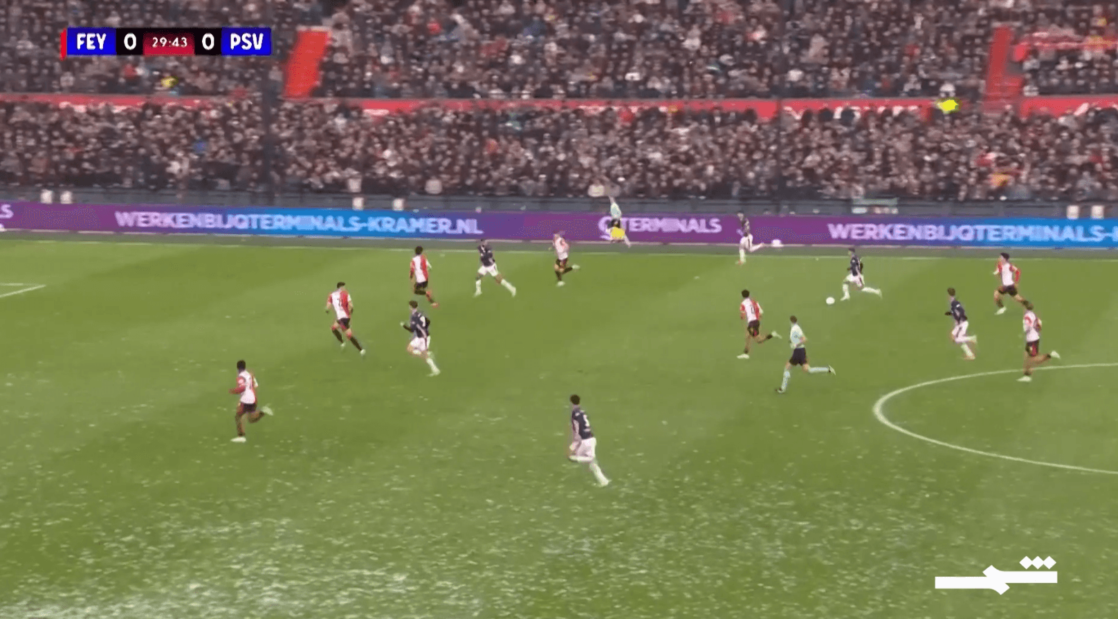 صيباري يقود آيندهوفن لانتصار كبير على فينورد